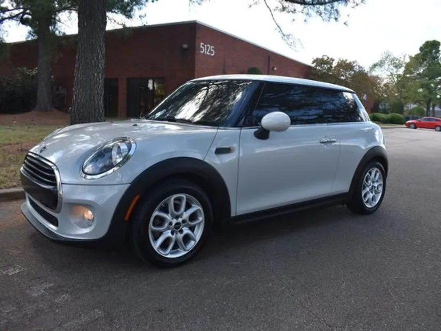 2019 Mini Cooper Hardtop photo 1
