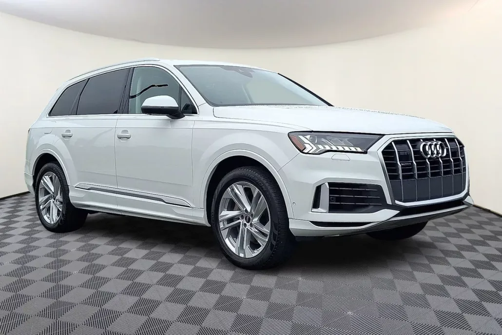 2024 Audi Q7 Premium Plus photo 1