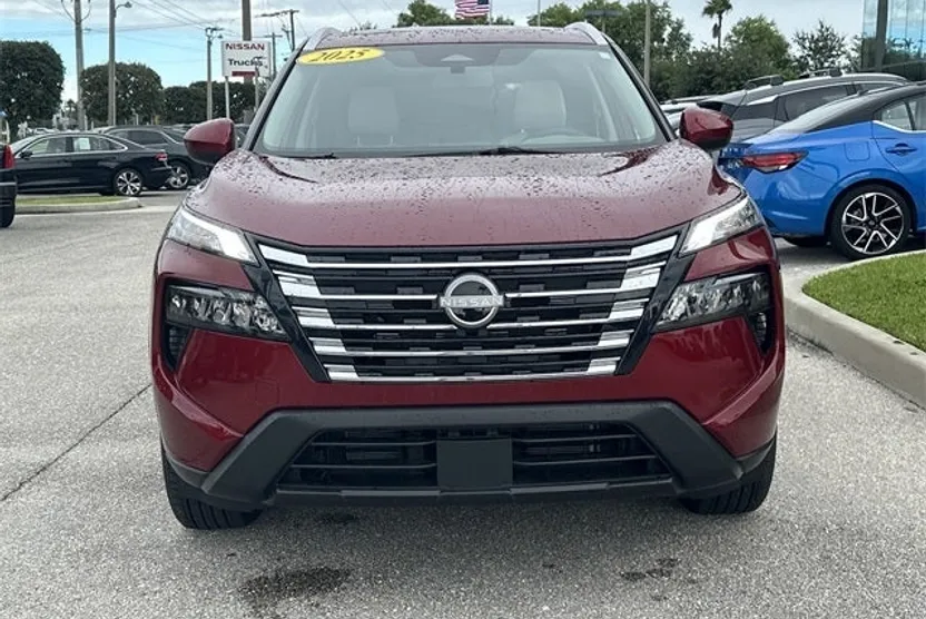 2025 Nissan Rogue SV photo 1