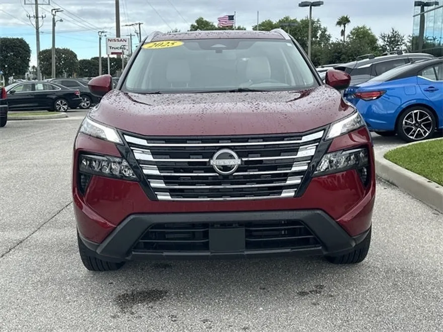 2025 Nissan Rogue SV photo 1