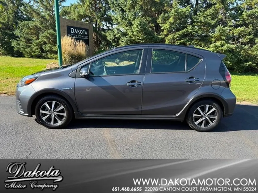 2018 Toyota Prius C One Two Three Four photo 1