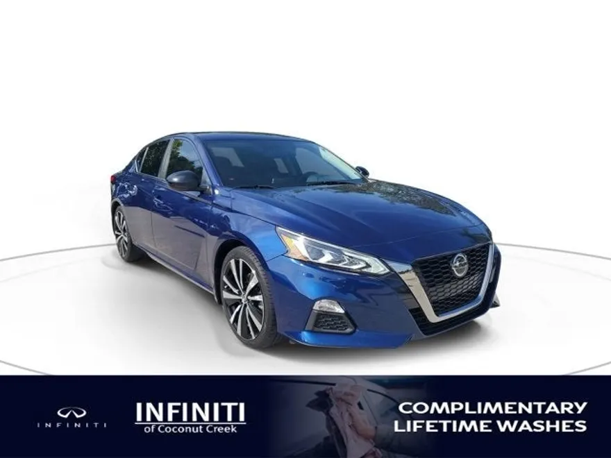 2019 Nissan Altima 2.5 SR photo 1