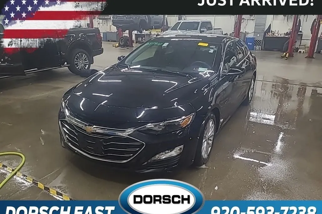 2023 Chevrolet Malibu 1LT photo 1