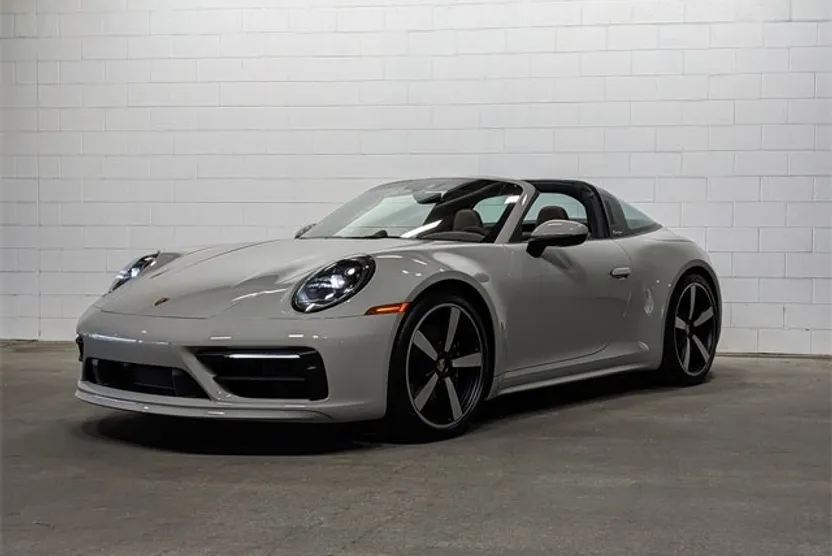 2024 Porsche 911 4S Targa 4 GTS photo 1