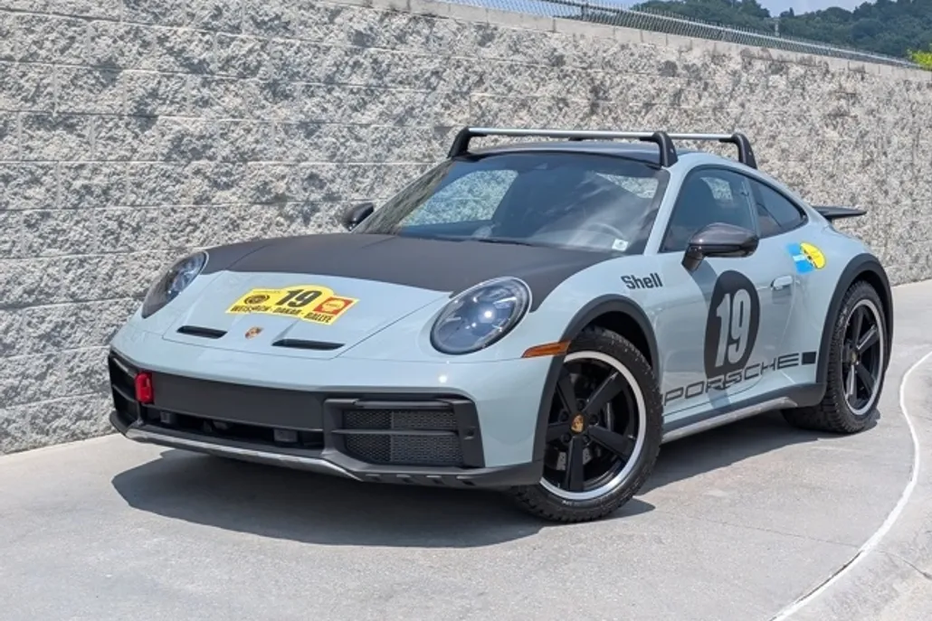 2024 Porsche 911 4S 4 GTS photo 1