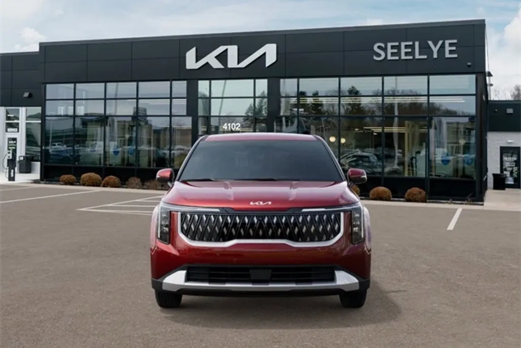 2026 Kia Carnival LXS photo 1