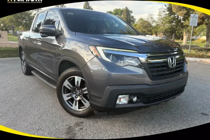 2017 Honda Ridgeline RTL-T photo 1