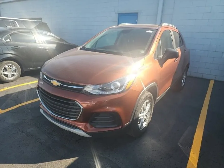 2019 Chevrolet Trax LT photo 1