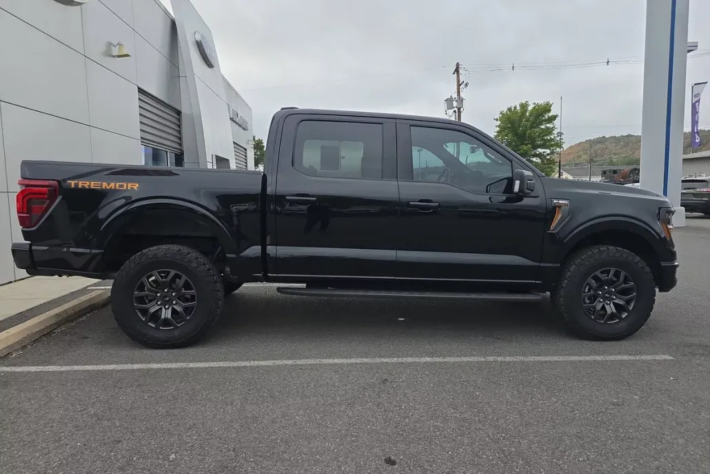 2024 Ford F-150 Tremor photo 1