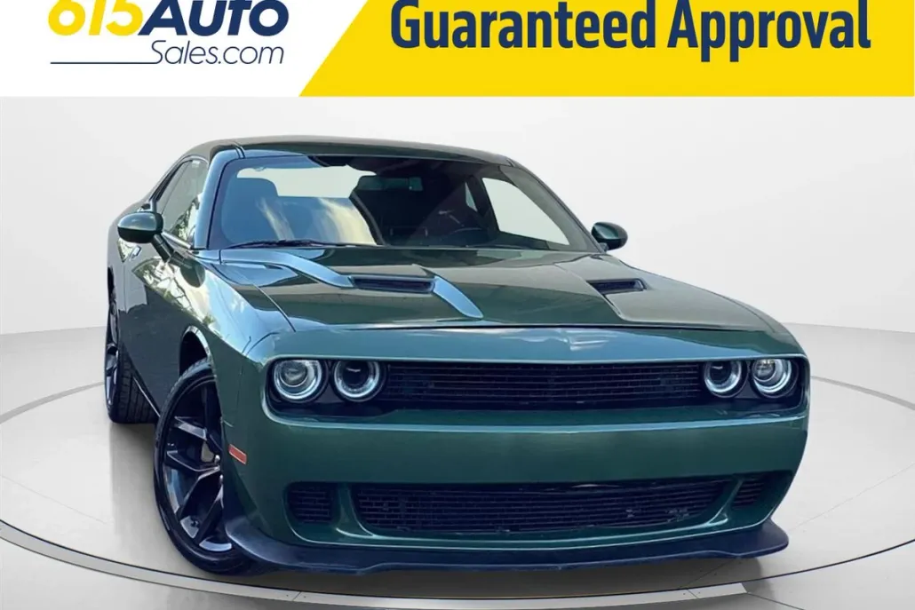 2022 Dodge Challenger SXT photo 1