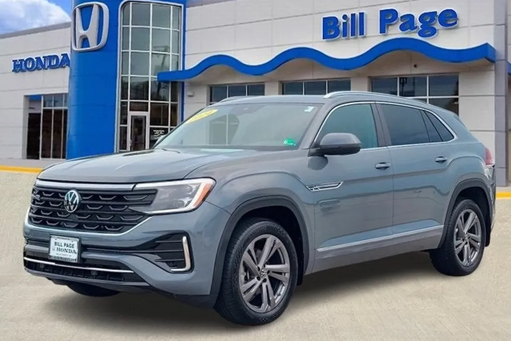 2024 Volkswagen Atlas Cross Sport SEL R-Line photo 1