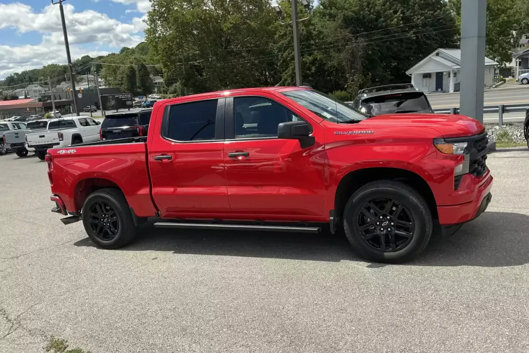 2022 Chevrolet Silverado 1500 Custom photo 1