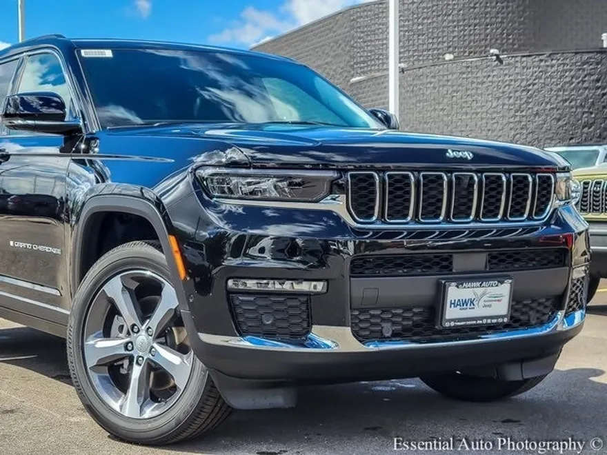 2025 Jeep Grand Cherokee Limited photo 1