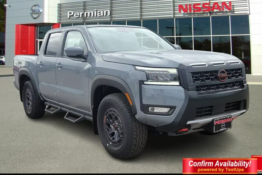 2025 Nissan Frontier PRO-4X Crew Cab photo 1