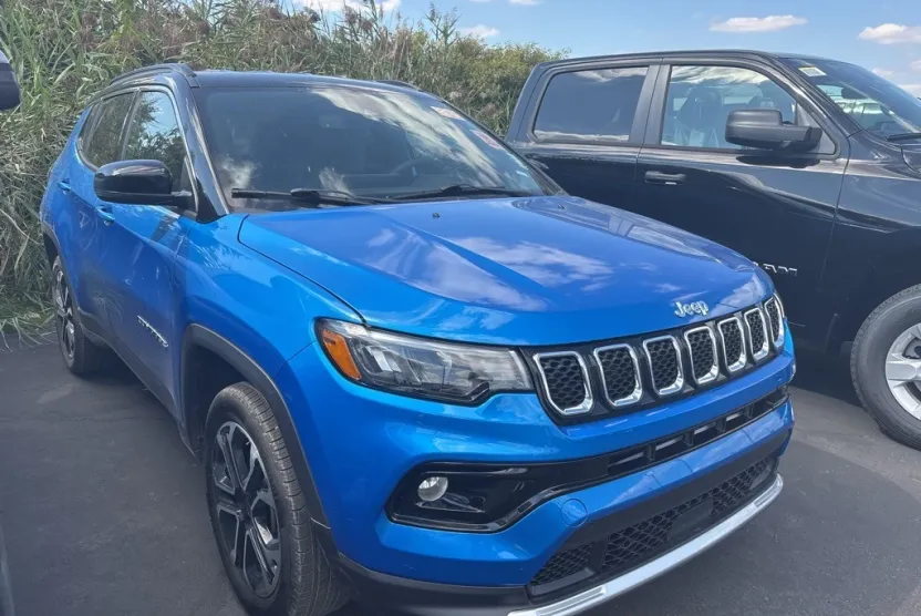 2024 Jeep Compass Limited photo 1