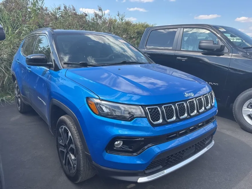 2024 Jeep Compass Limited photo 1