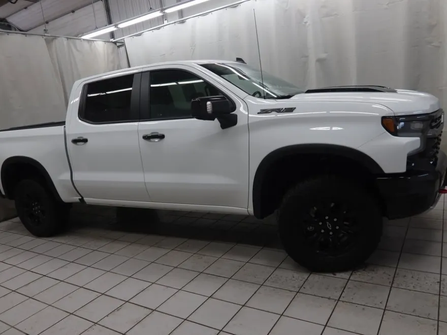 2024 Chevrolet Silverado 1500 ZR2 photo 1