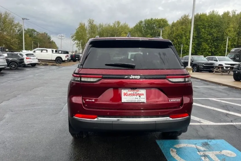 2025 Jeep Grand Cherokee Limited photo 1