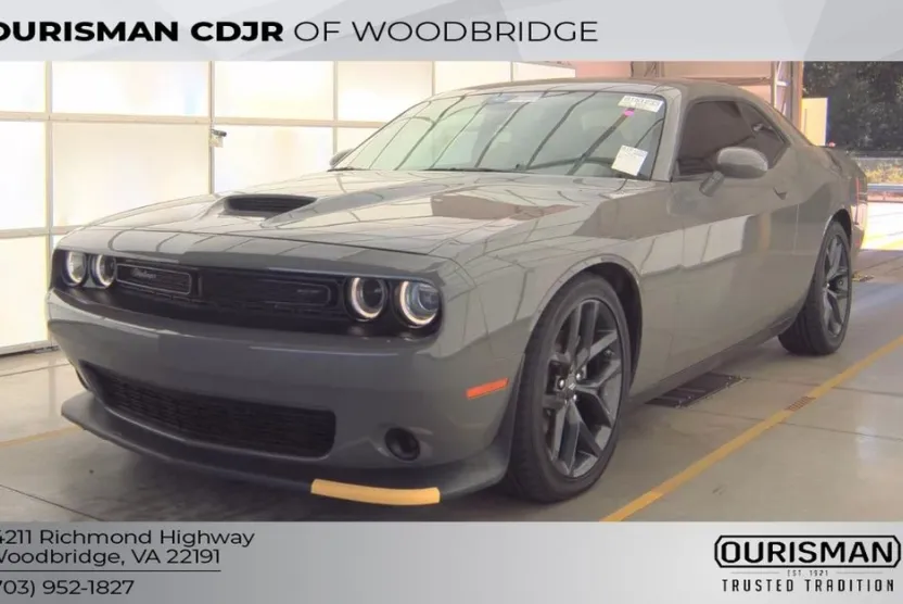 2023 Dodge Challenger GT photo 1