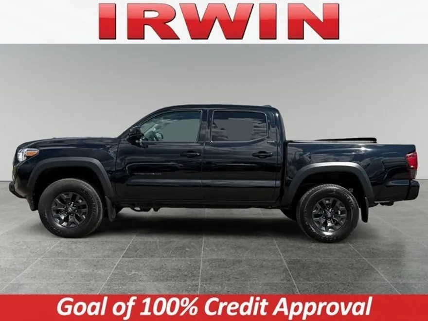2021 Toyota Tacoma 4x4 SR5 photo 1