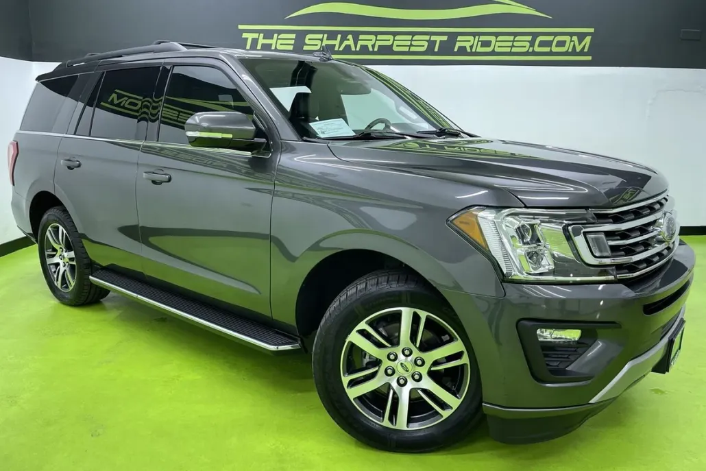 2021 Ford Expedition XLT photo 1