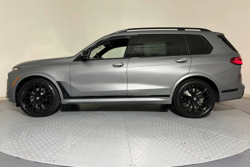 2026 Bmw X7 M60i photo 1