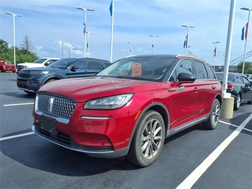 2021 Lincoln Corsair Standard photo 1