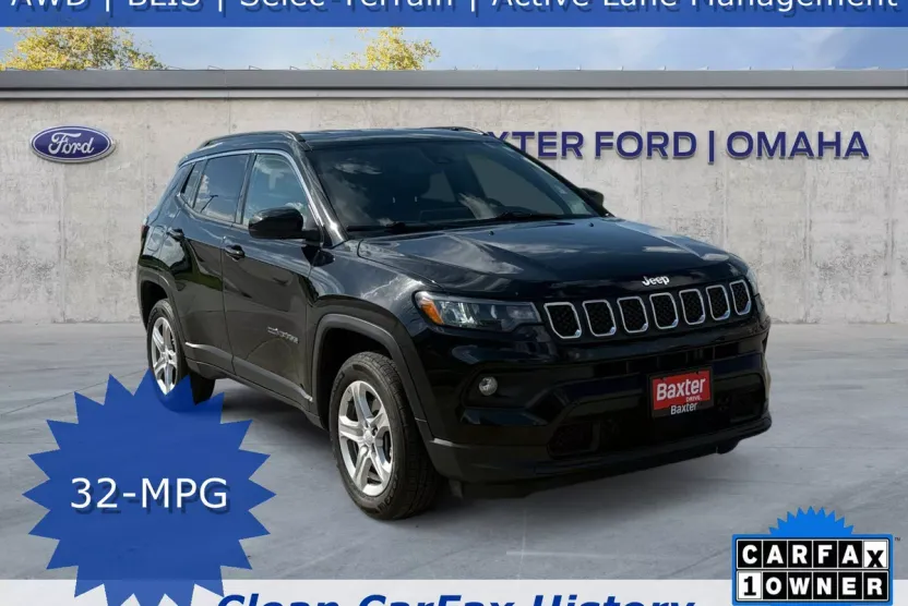 2023 Jeep Compass Latitude photo 1