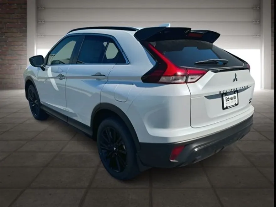 2025 Mitsubishi Eclipse Cross ES photo 1