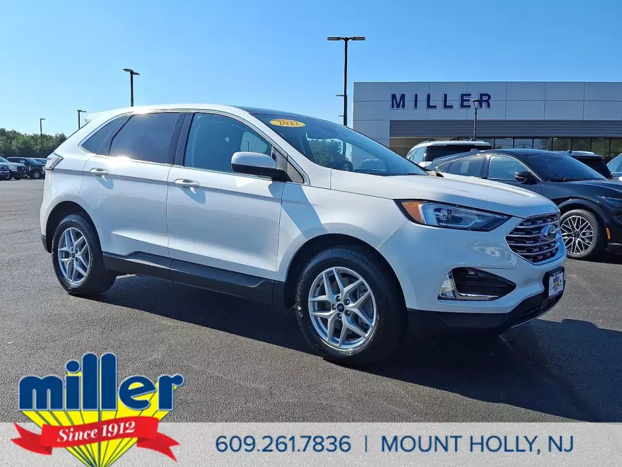 2022 Ford Edge SEL photo 1