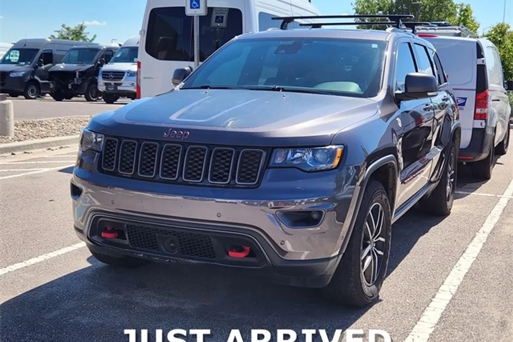 2021 Jeep Grand Cherokee Trailhawk photo 1