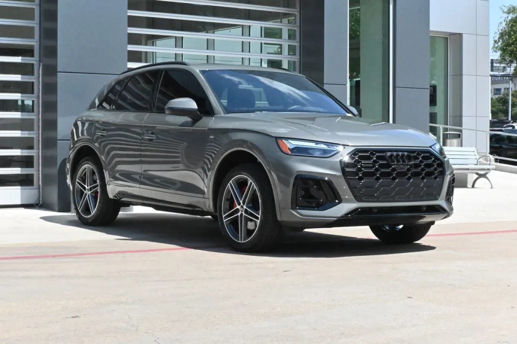 2025 Audi Q5 S line Premium Plus photo 1