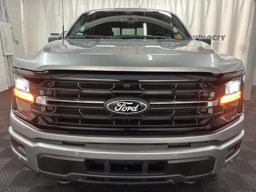 2024 Ford F-150 XLT photo 1