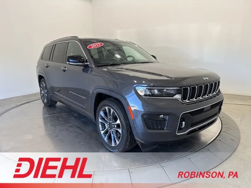 2022 Jeep Grand Cherokee Overland photo 1