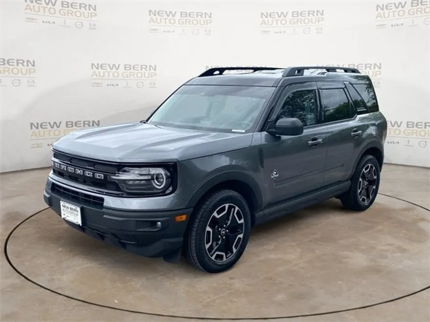 2022 Ford Bronco Sport Outer Banks photo 1