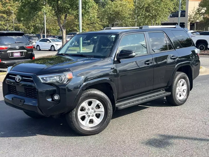 2022 Toyota 4Runner SR5 Premium photo 1