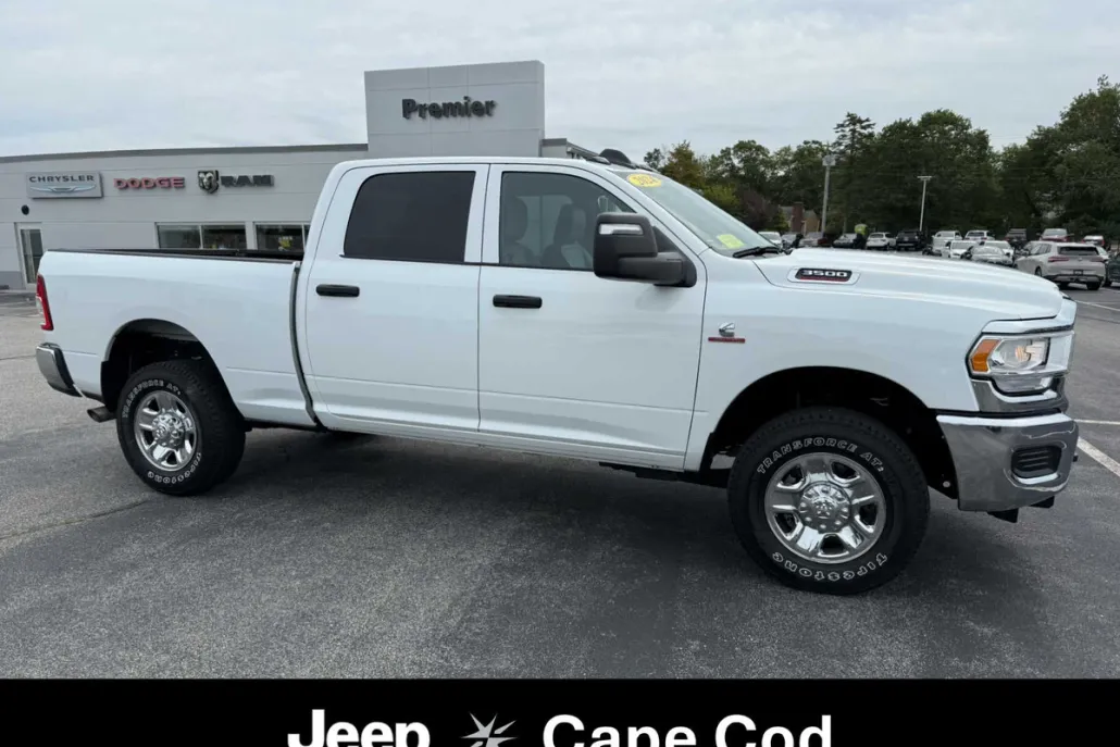 2024 Ram 3500 Tradesman photo 1