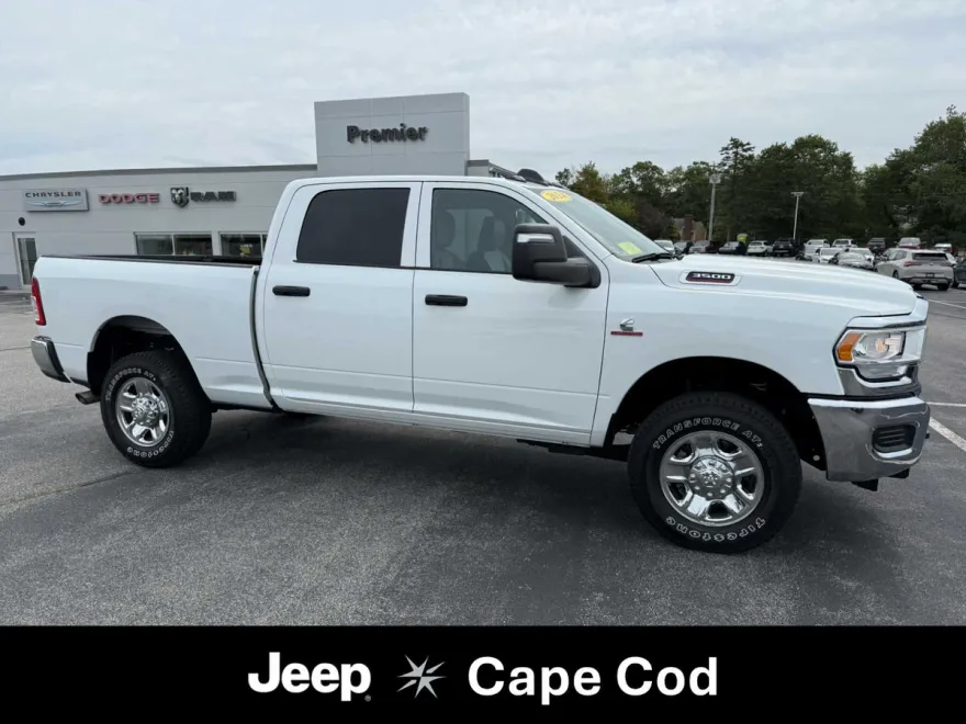 2024 Ram 3500 Tradesman photo 1
