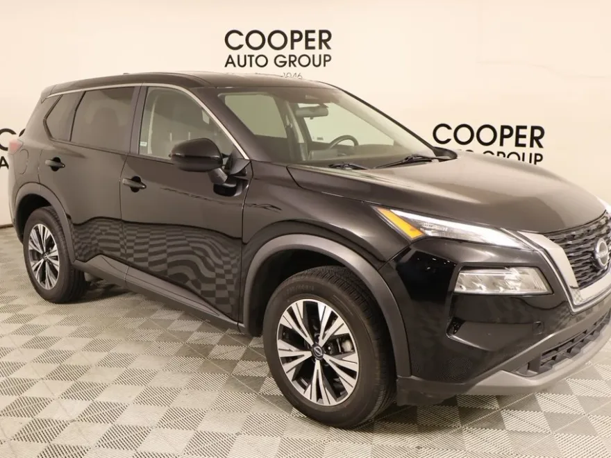 2023 Nissan Rogue SV photo 1