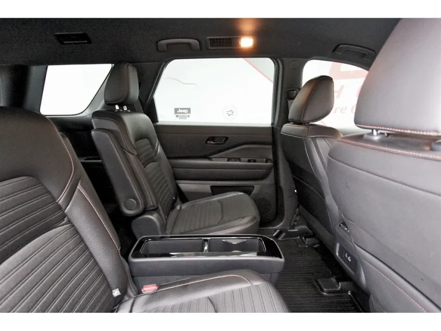 2025 Nissan Pathfinder Rock Creek photo 1