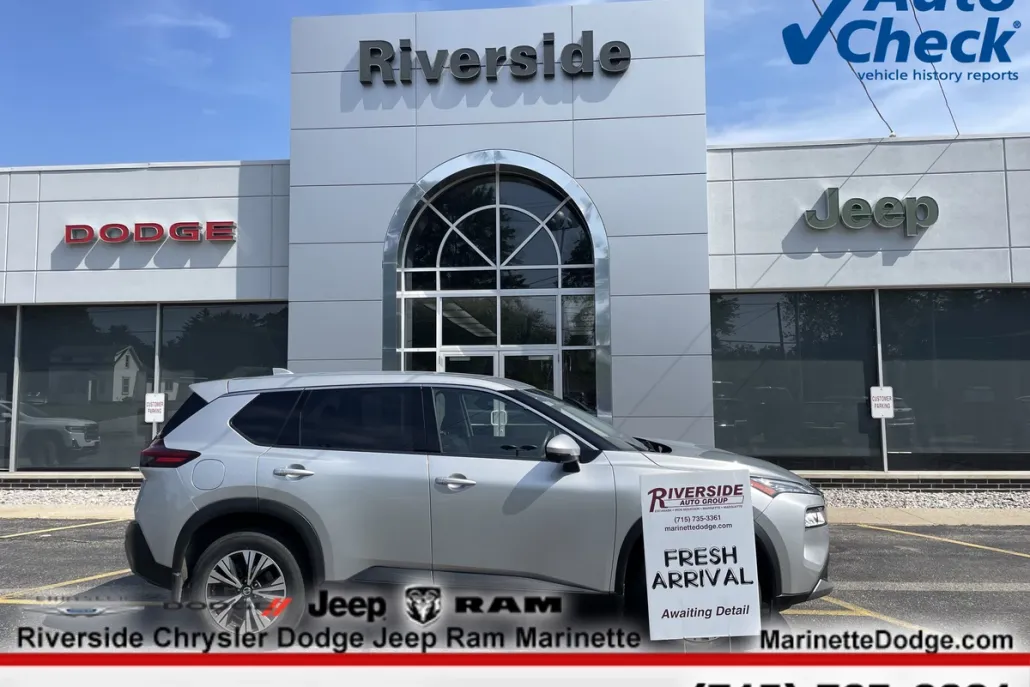 2021 Nissan Rogue SV photo 1