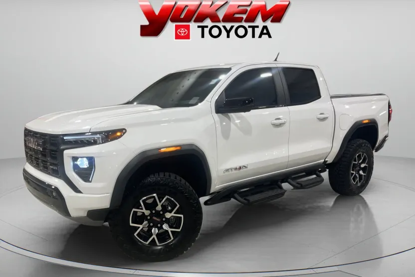 2024 Gmc Canyon AT4X photo 1