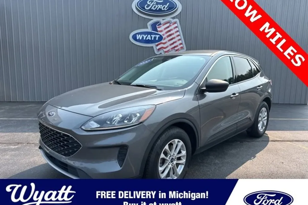 2022 Ford Escape SE photo 1