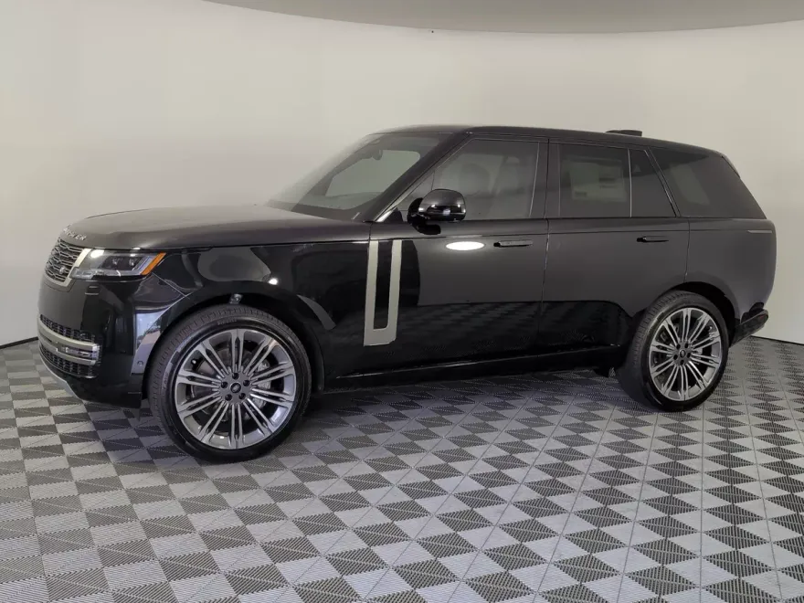 2025 Land Rover Range Rover SE photo 1