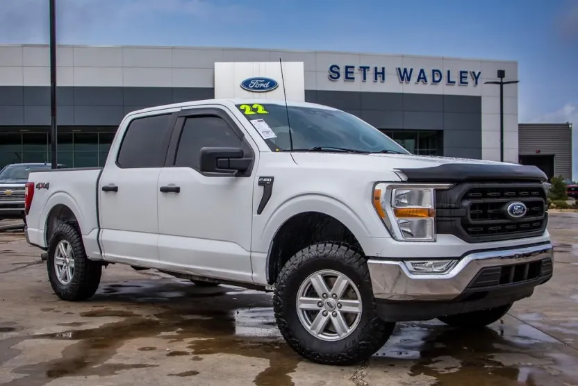 2022 Ford F-150 XL photo 1