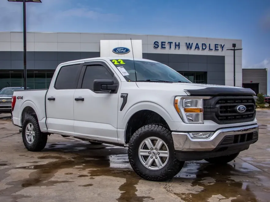 2022 Ford F-150 XL photo 1