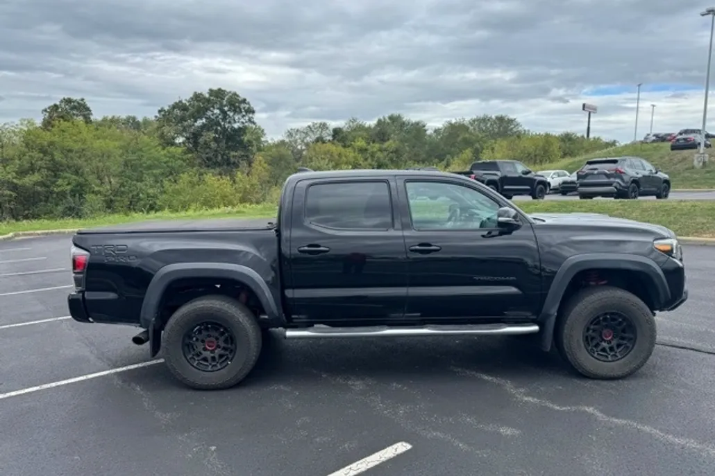 2023 Toyota Tacoma TRD Pro photo 1