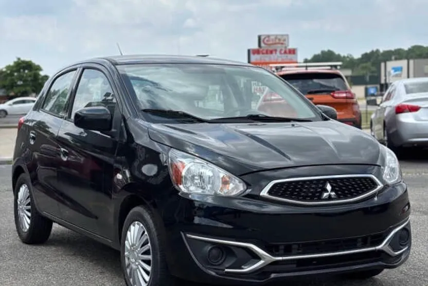 2019 Mitsubishi Mirage ES photo 1