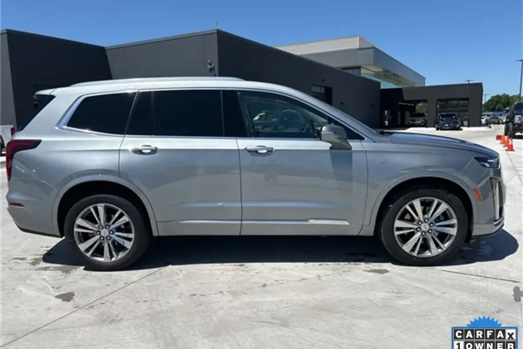 2024 Cadillac XT6 Premium Luxury photo 1