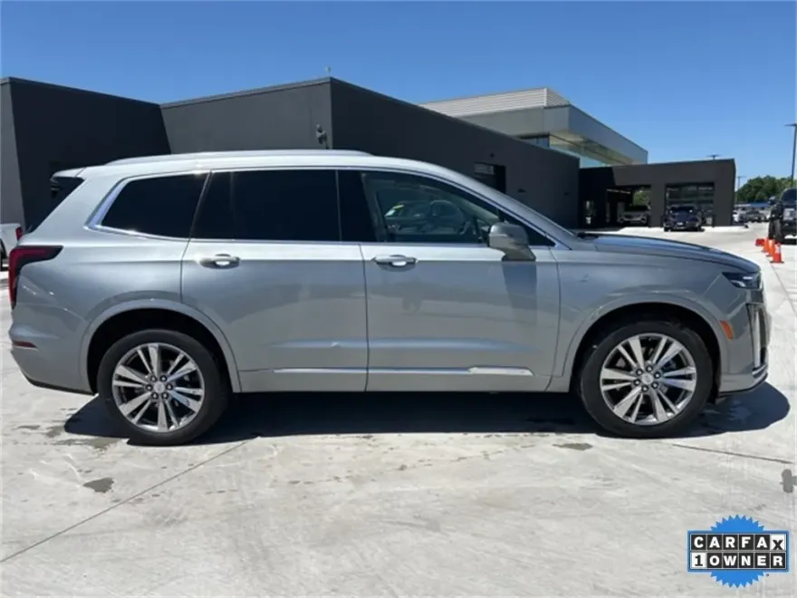 2024 Cadillac XT6 Premium Luxury photo 1